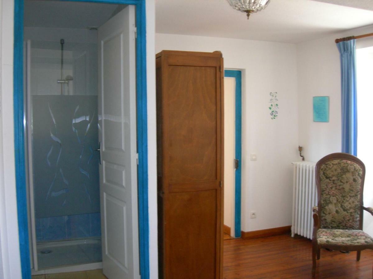 Sous La Glycine Bed & Breakfast Miélan Екстериор снимка