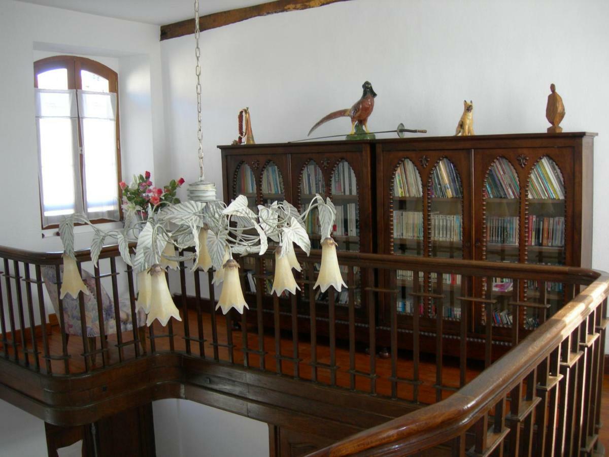 Sous La Glycine Bed & Breakfast Miélan Екстериор снимка