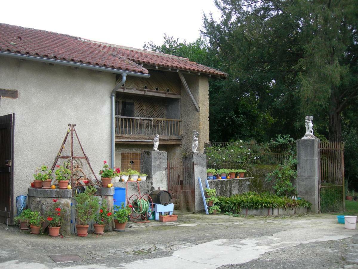 Sous La Glycine Bed & Breakfast Miélan Екстериор снимка